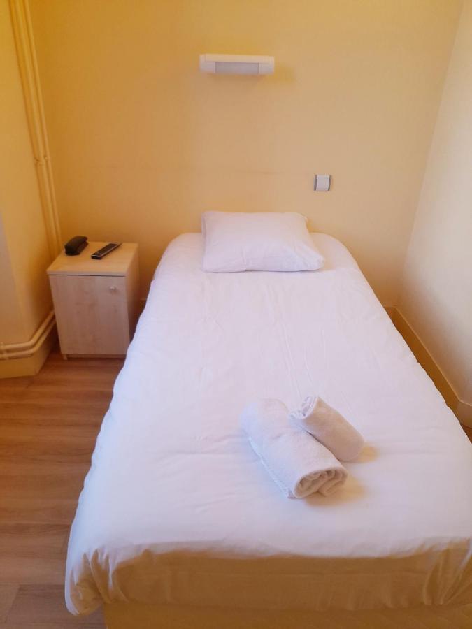 Hotellerie Saint Yves Chartres Exterior foto